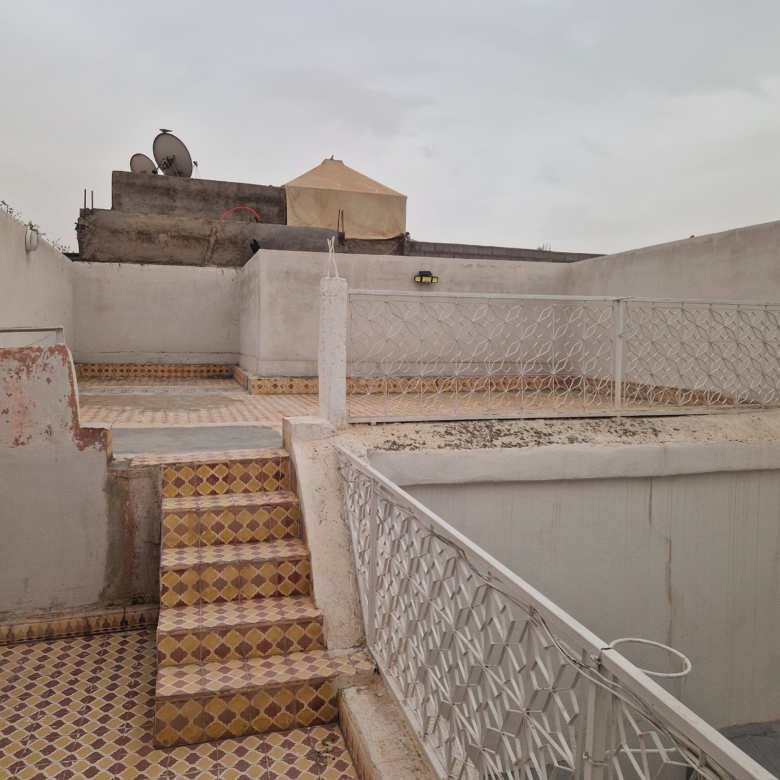 Riad Melkia 123m2 à Rénover légèrement – Hart Assoura