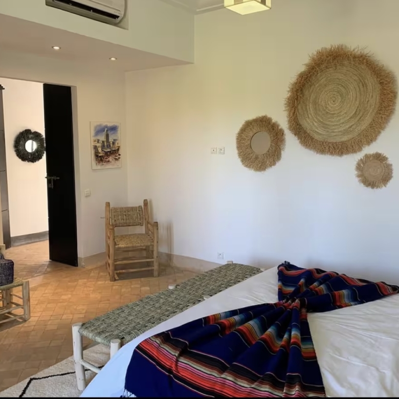Très beau domaine de 12000 m2, villa 4 suites