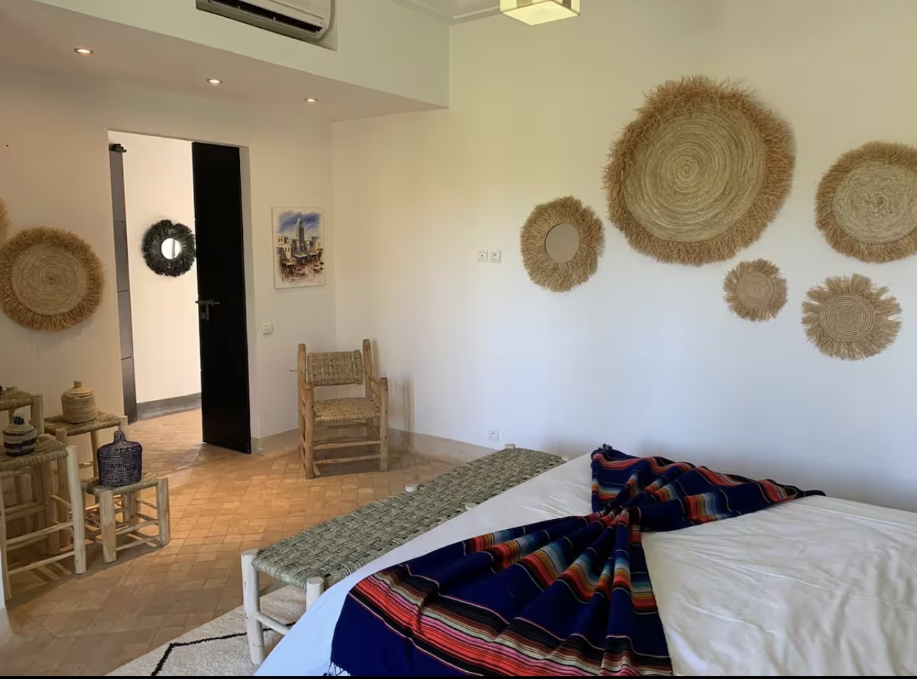 Très beau domaine de 12000 m2, villa 4 suites