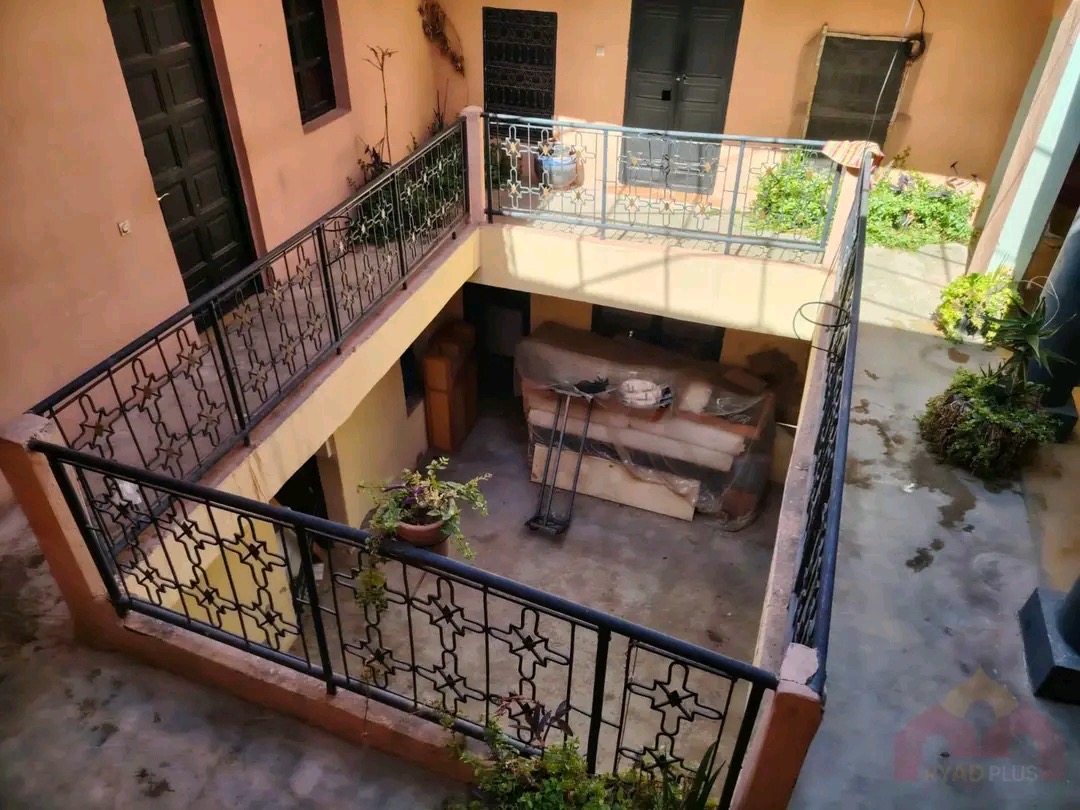 Riad 172m2 à Bab Doukalla