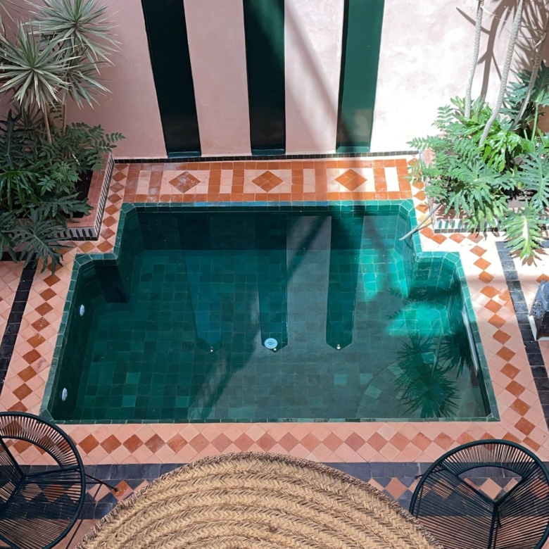 Riad titré de 160 m² au sol – Piscine chauffée – Quartier Laâgza, proche Riad Laarouss