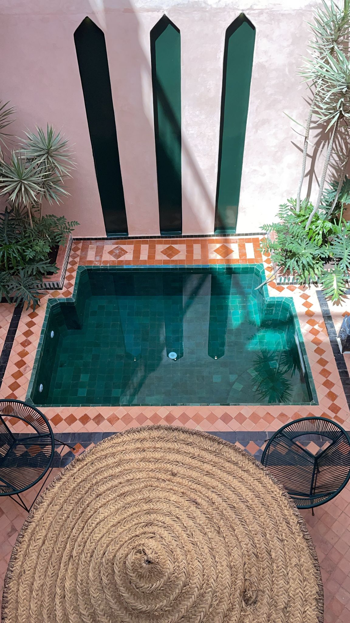 Riad titré de 160 m² au sol – Piscine chauffée – Quartier Laâgza, proche Riad Laarouss