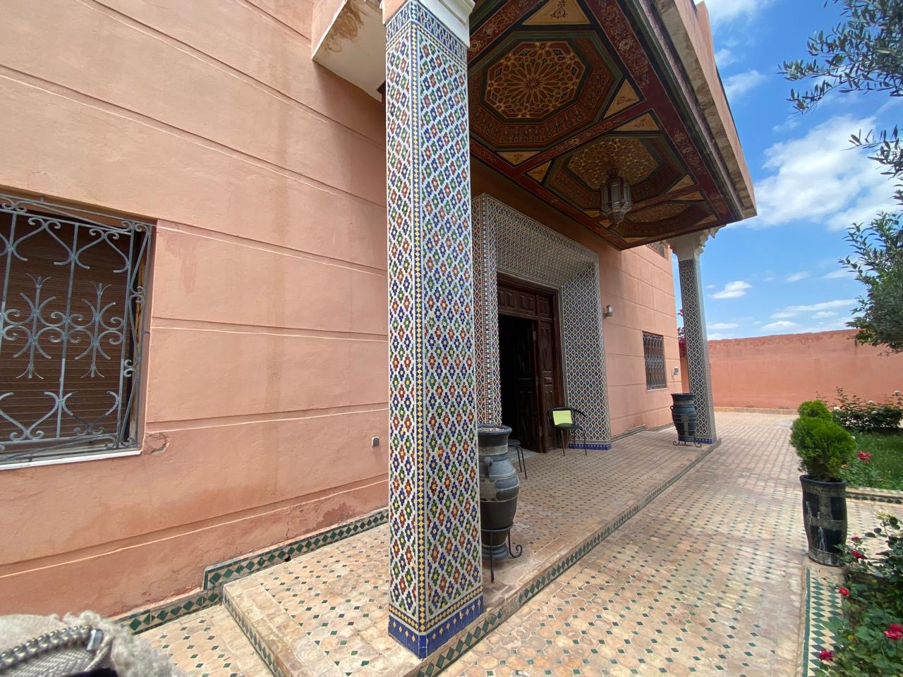 Villa Titré 550m2 à Targa