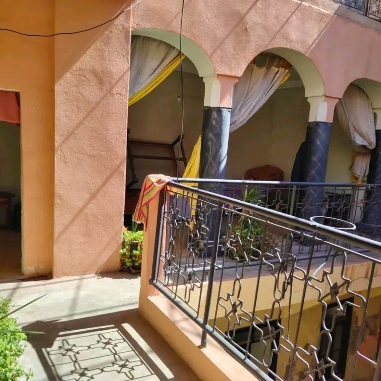Riad 172m2 à Bab Doukalla