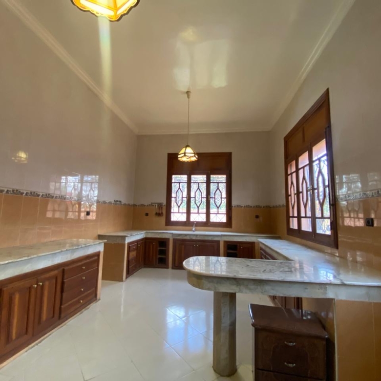 Villa Titré 550m2 à Targa
