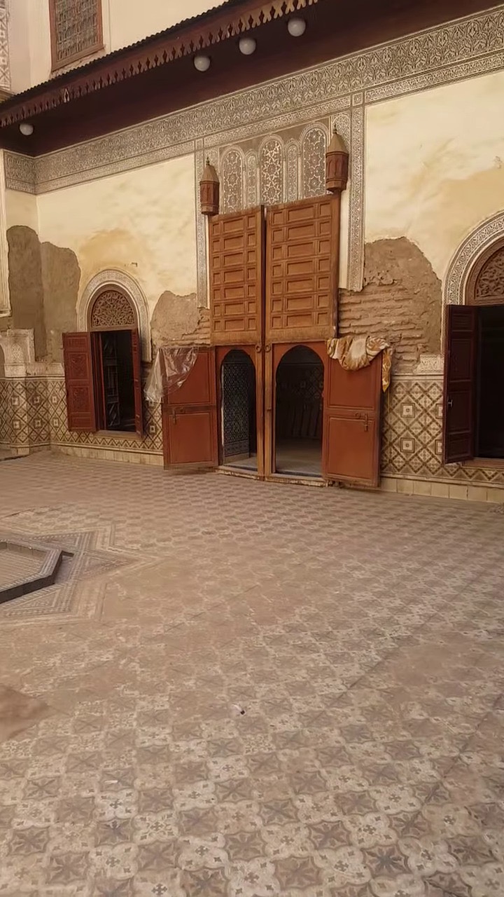 Riad 556m2 à rénover dans le quartier de Hart Essoura