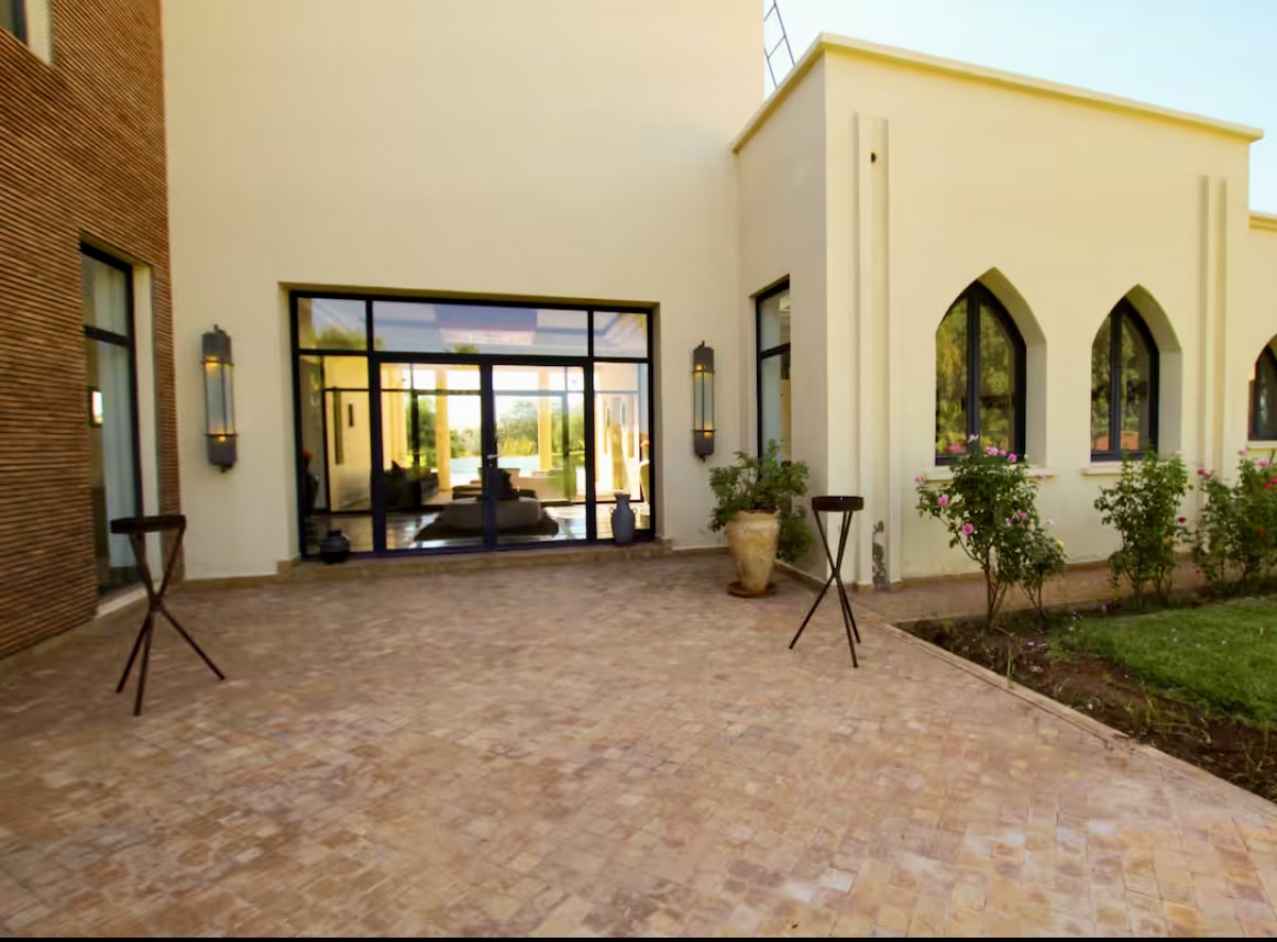 Très beau domaine de 12000 m2, villa 4 suites