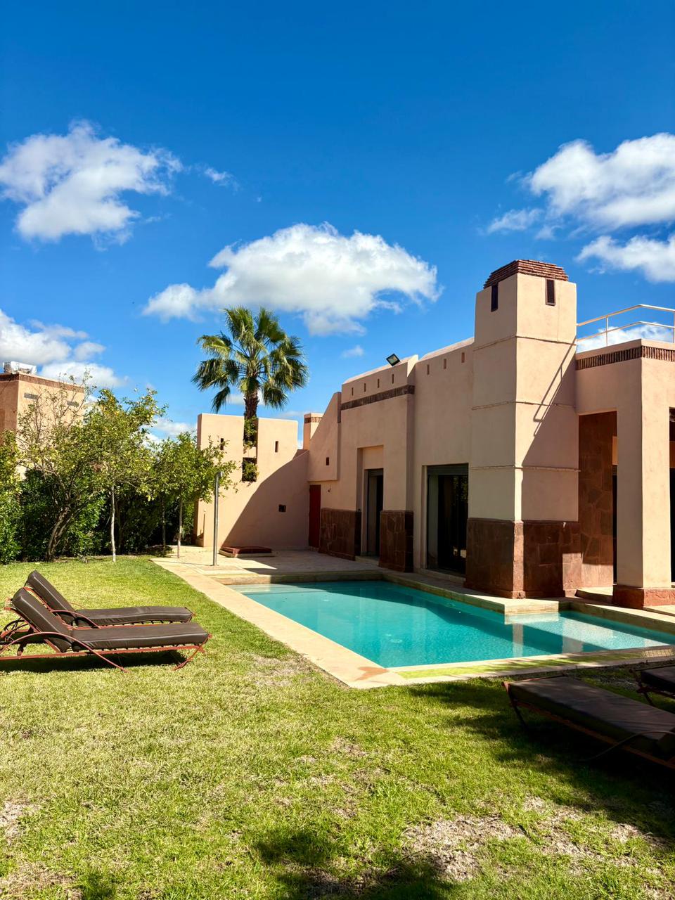 Superbe Villa avec Vue Atlas – Route de Fès (20 km)