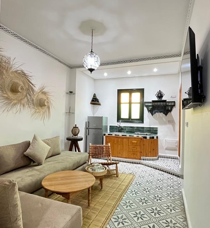 Riad 269m² Titré 13 suites – Quartier Kennaria