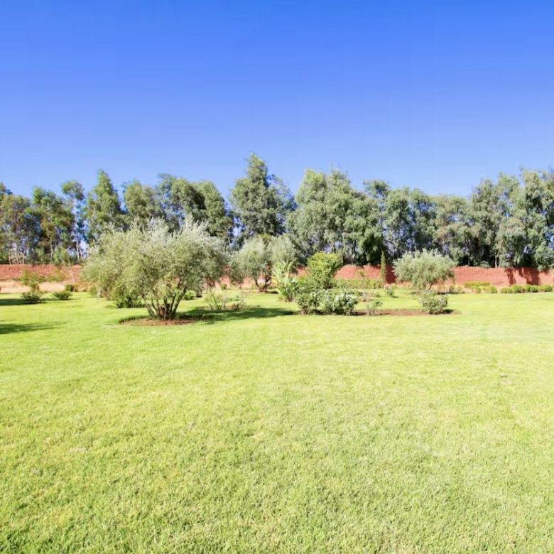 Très beau domaine de 12000 m2, villa 4 suites