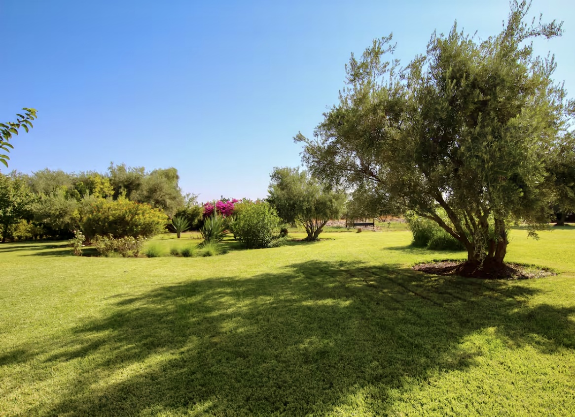 Très beau domaine de 12000 m2, villa 4 suites