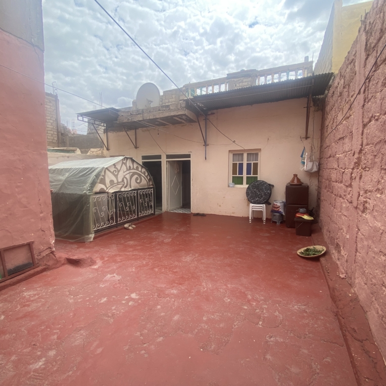 Riad 90m2 à rénover à Bab Hmar