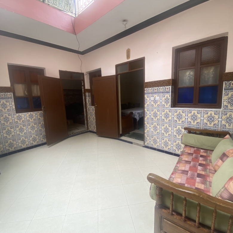 Riad 90m2 à rénover à Bab Hmar