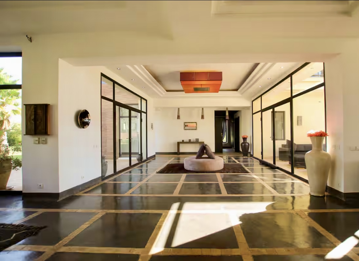Très beau domaine de 12000 m2, villa 4 suites