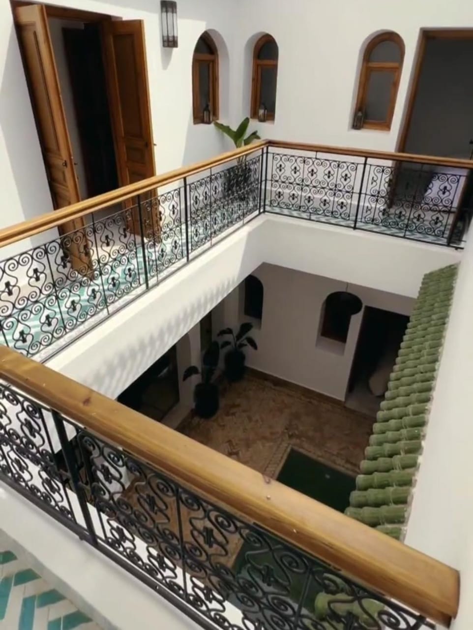 ac0e16f4-b453-42ef-88a4-299202163964-WhatsApp_Image_2025_12_24_at_19.13.18 Riad rénové 3 Chambres Bab Doukkala / Réquisition