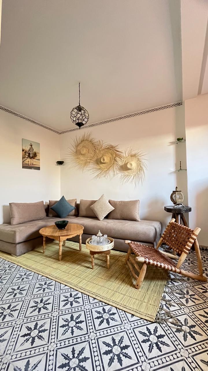 Riad 269m² Titré 13 suites – Quartier Kennaria