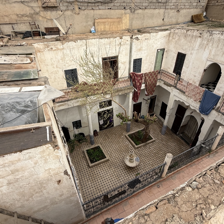Riad Melkia 288m2 à Coté De Mosquée Bab Doukalla