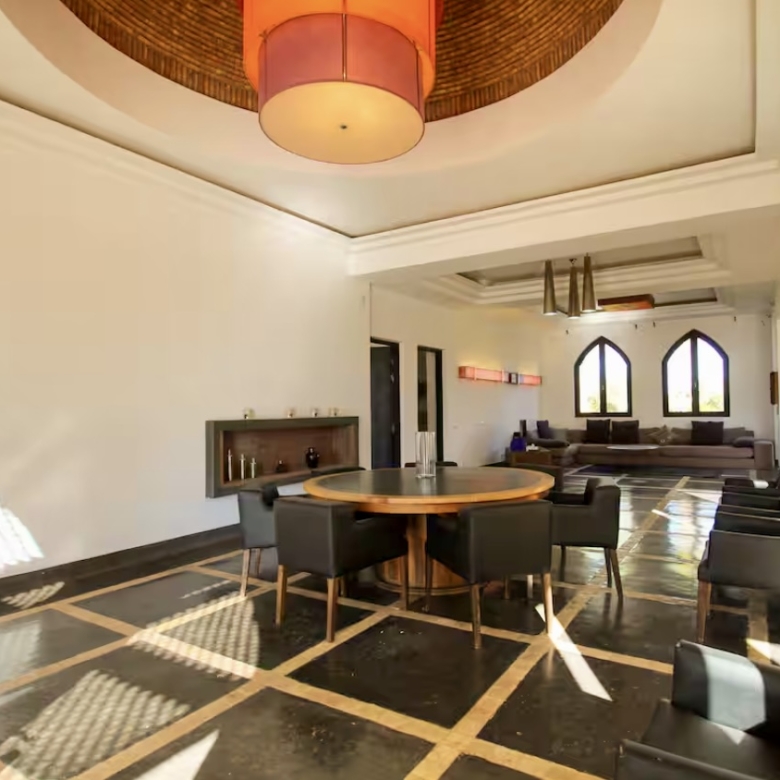 Très beau domaine de 12000 m2, villa 4 suites