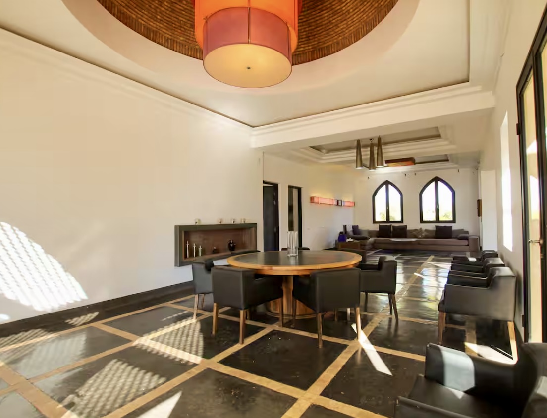 Très beau domaine de 12000 m2, villa 4 suites