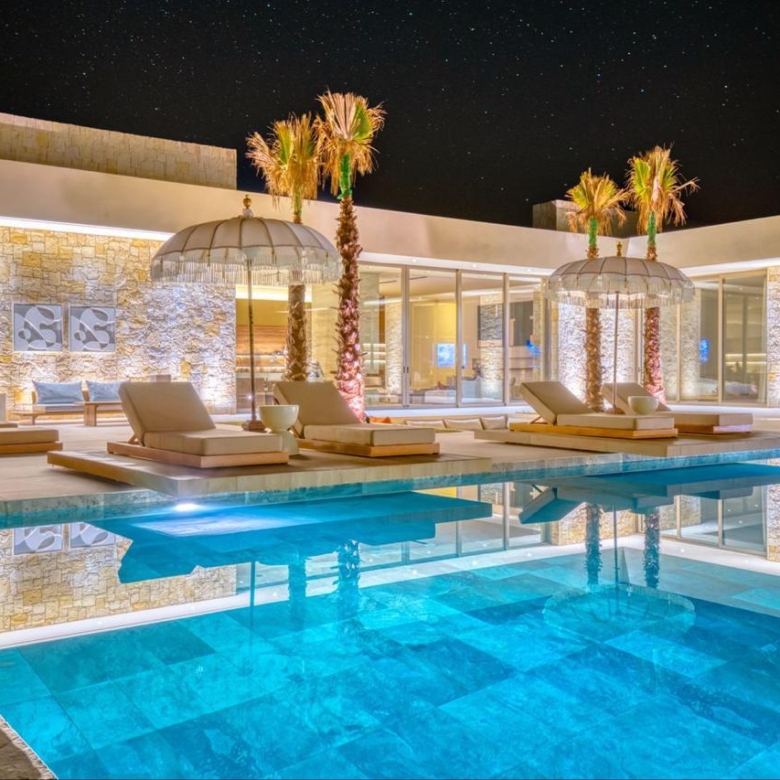 Villa luxueuse Meublée à Vendre – Route de Fès, Km 13