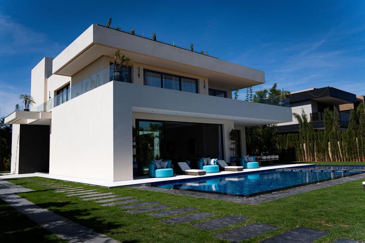 Splendide Villa 6 chambres titré avec VNA