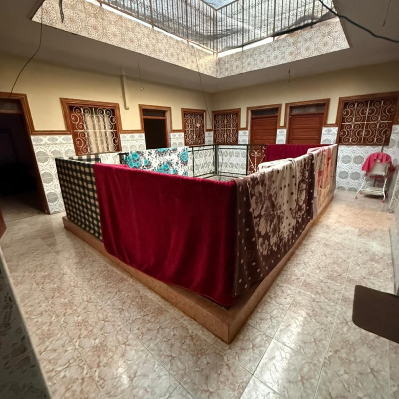 Très bon potentiel pour ce Riad Melkia Propre 160m2 – Bab Doukkala