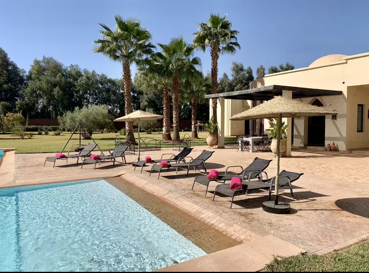 Très beau domaine de 12000 m2, villa 4 suites