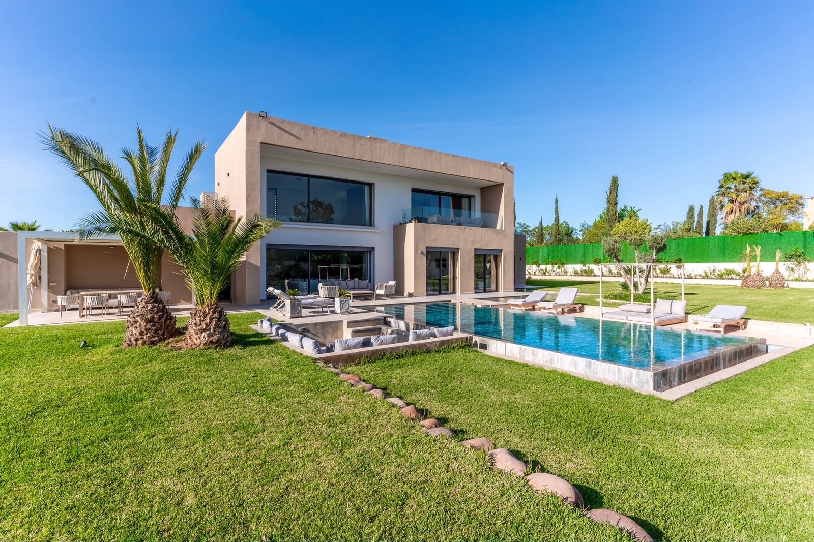 bien-20260711145732-ff474f Villa haut standing – 400m² à Route d’Ourika
