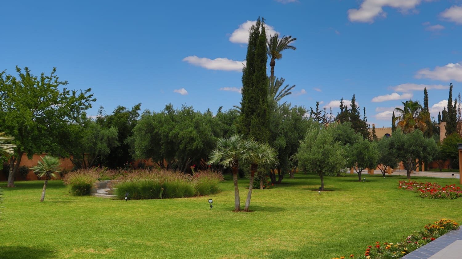 Villa contemporain – 380m² à Route d’Ourika