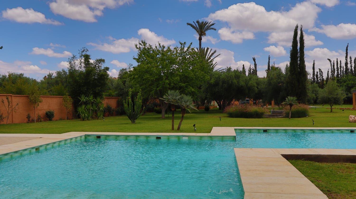 Villa contemporain – 380m² à Route d’Ourika