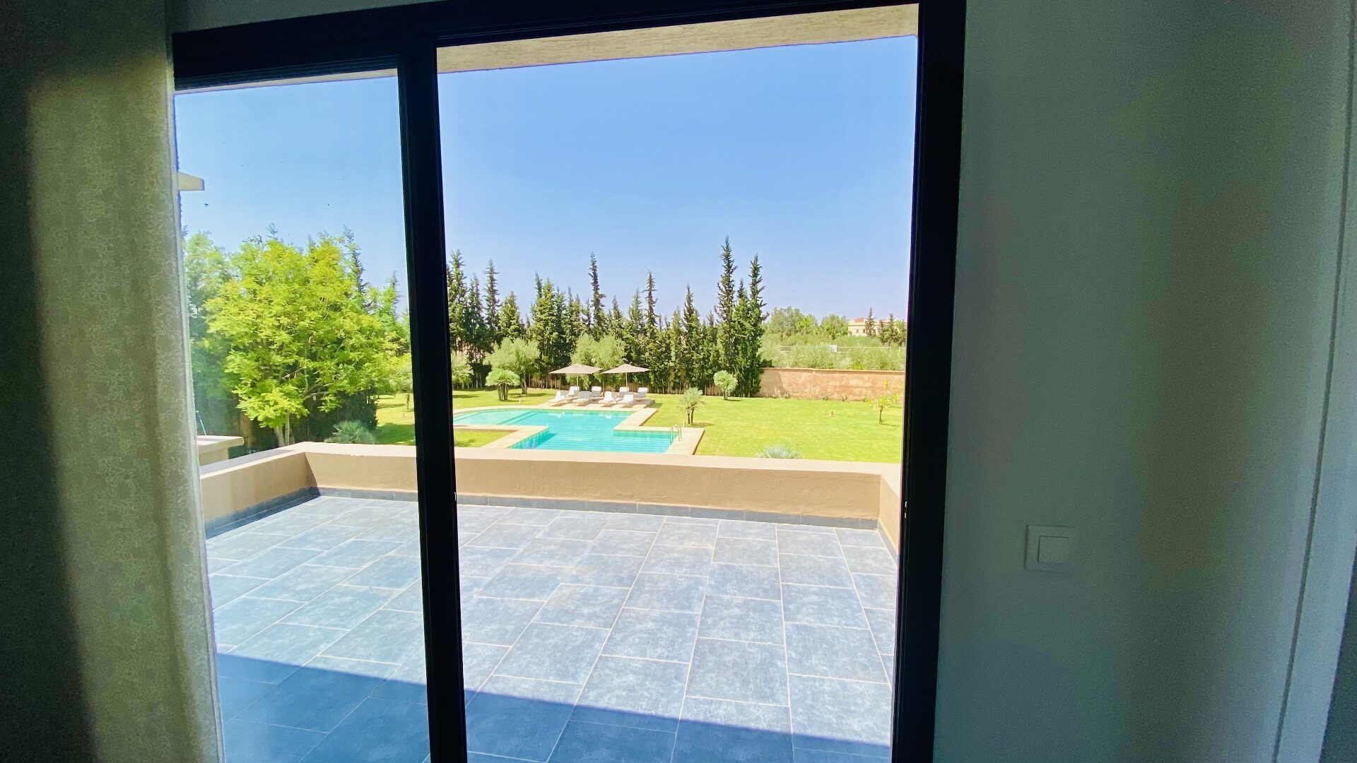Villa contemporain – 380m² à Route d’Ourika