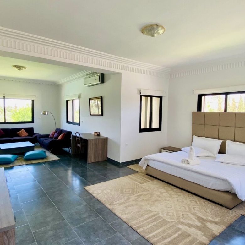 Villa contemporain – 380m² à Route d’Ourika