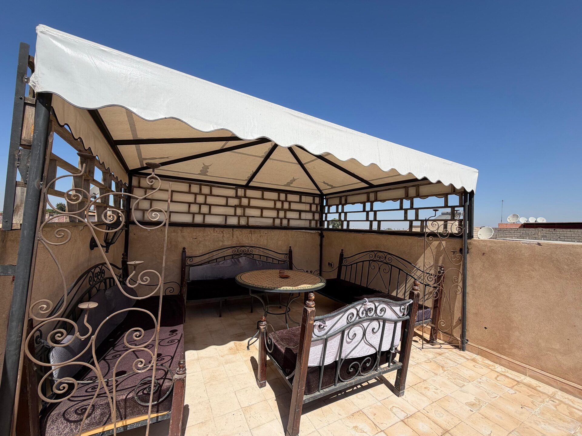 Riad en activité – 200m² à Brima