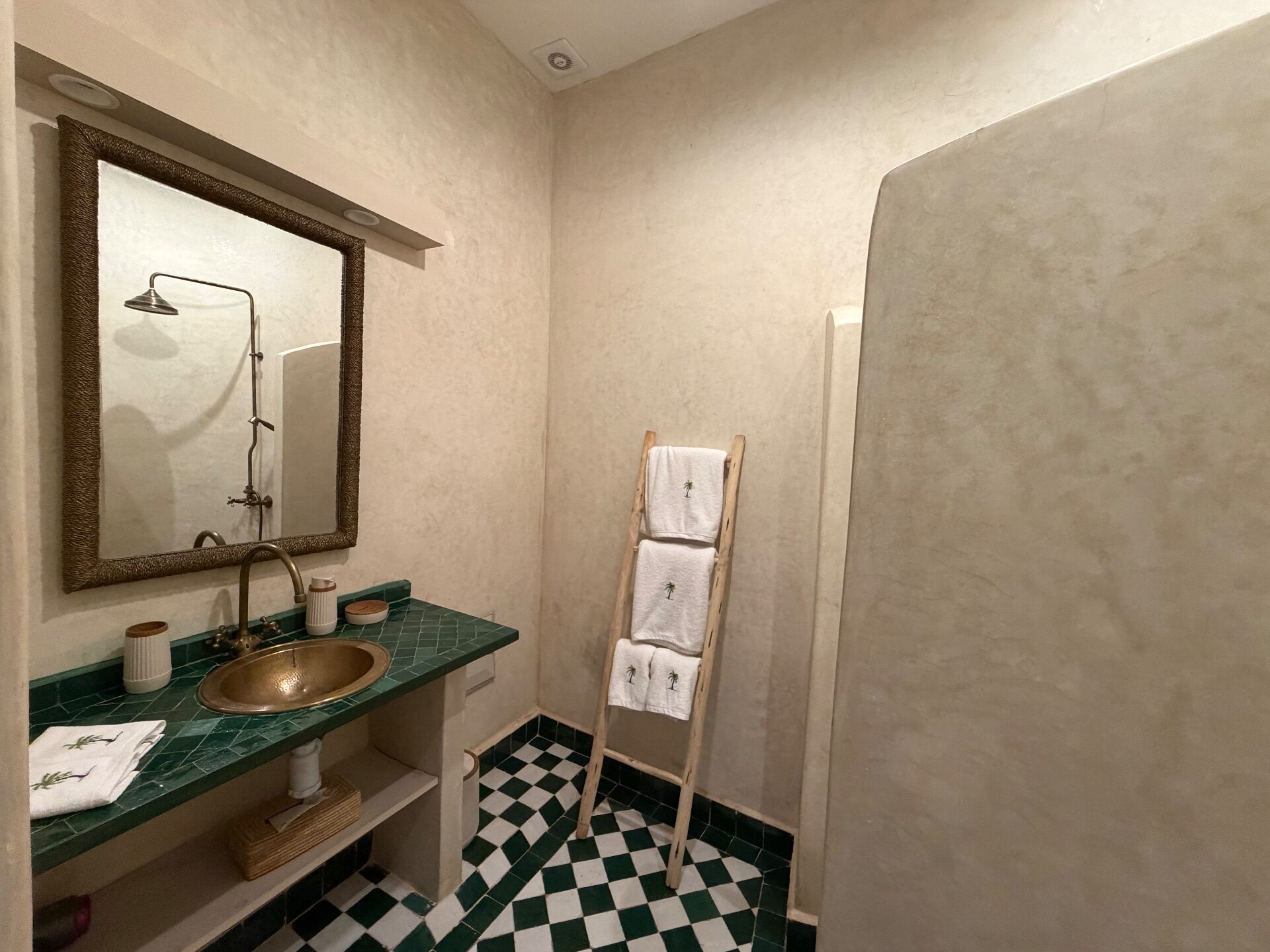 Riad contemporain – 98m² à Brima