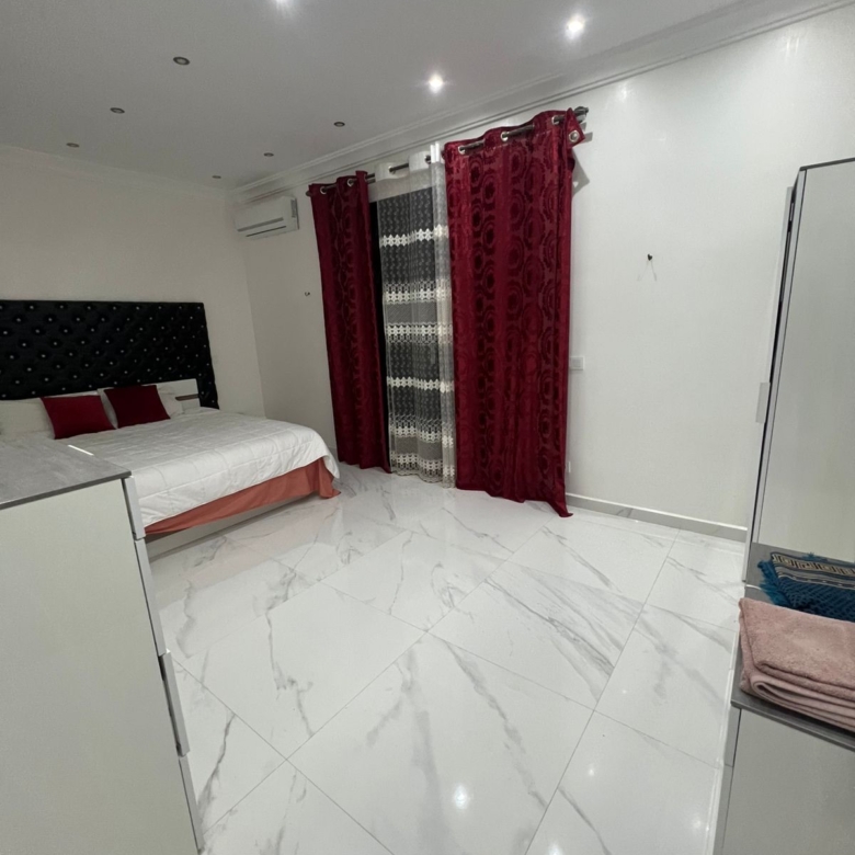 Villa à Vendre Km 18 Route d’ourika – 5 Suites