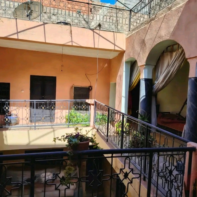 Riad 172m2 à Bab Doukalla