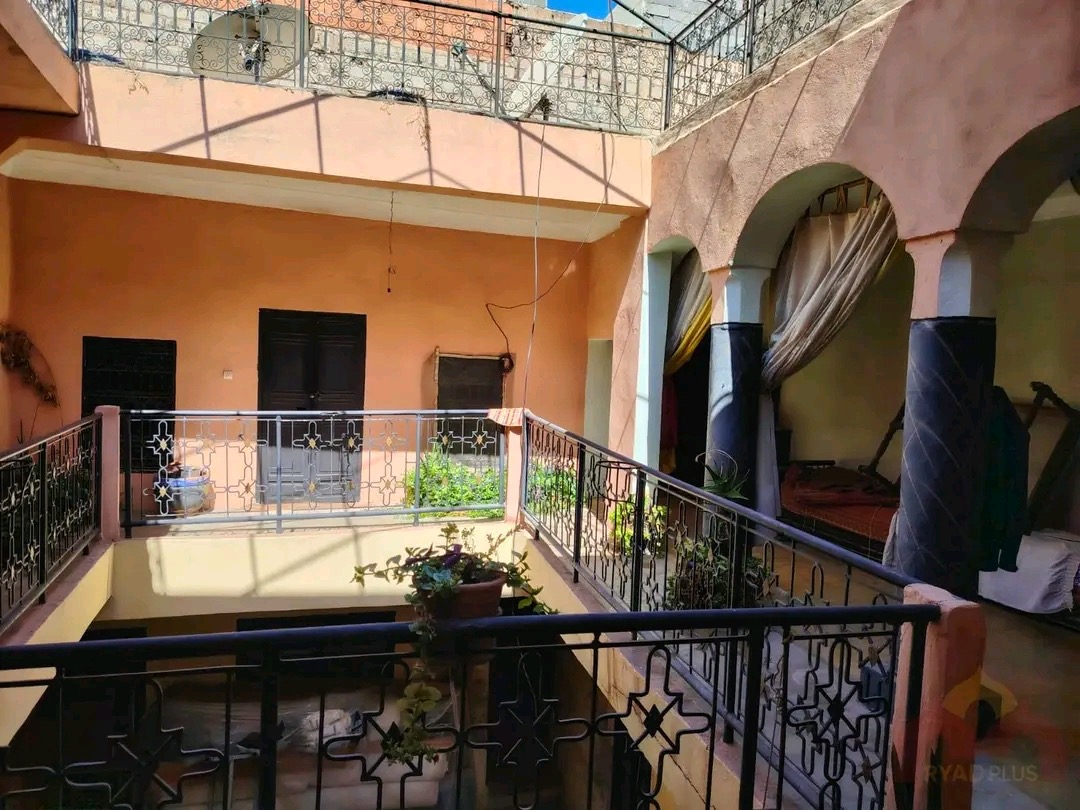 Riad 172m2 à Bab Doukalla