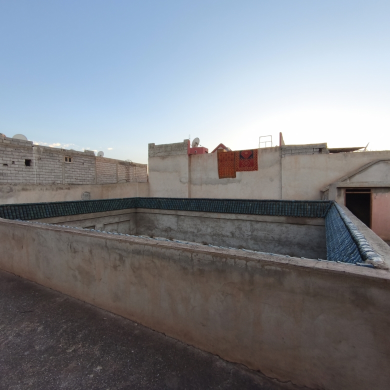 Rare ! Grand riad titré à finir sur 400m2