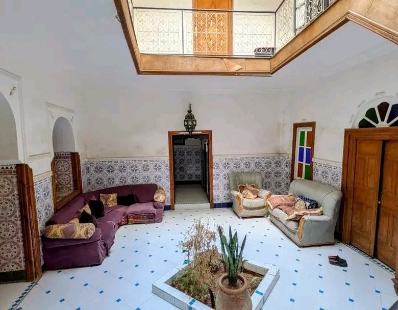 Riad 120m2 à rénover à Laksour