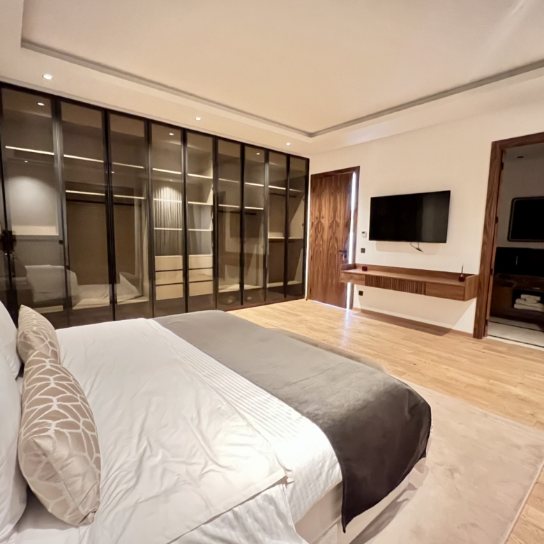 Villa 320m² 4 suites avec ascenseur Route d&rsquo;Amizmiz