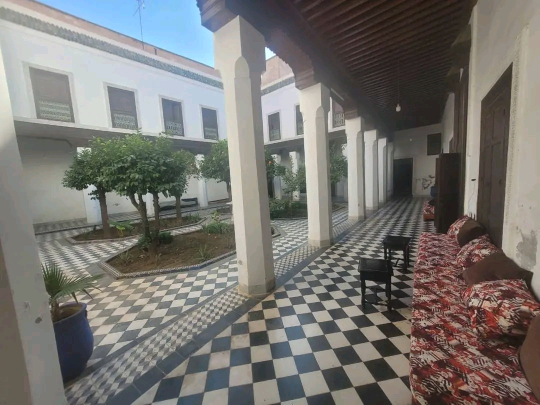 Riad 670m² 20ch Melkia à rénover – Quartier Riad Zitoun