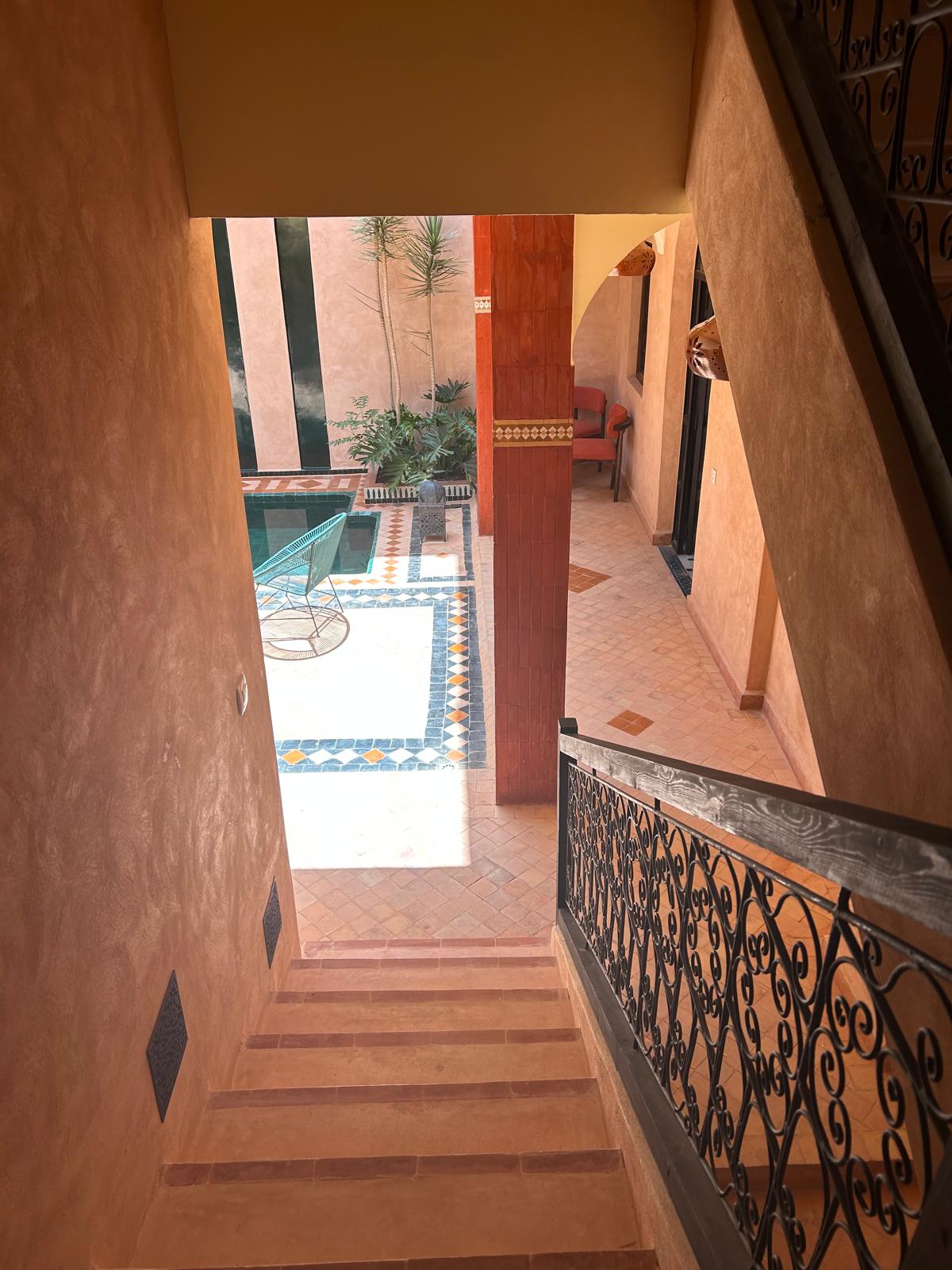 Riad titré de 160 m² au sol – Piscine chauffée – Quartier Laâgza, proche Riad Laarouss