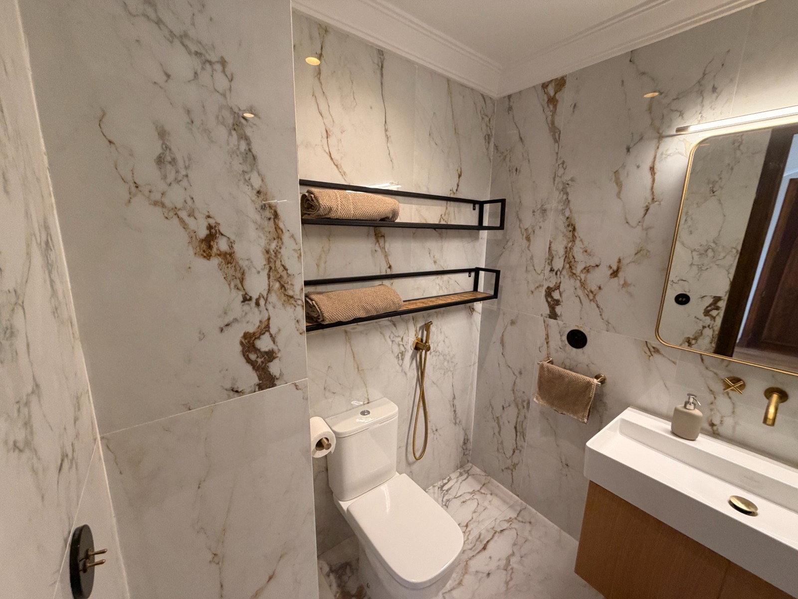Magnifique appartement rénové à neuf à Agdal