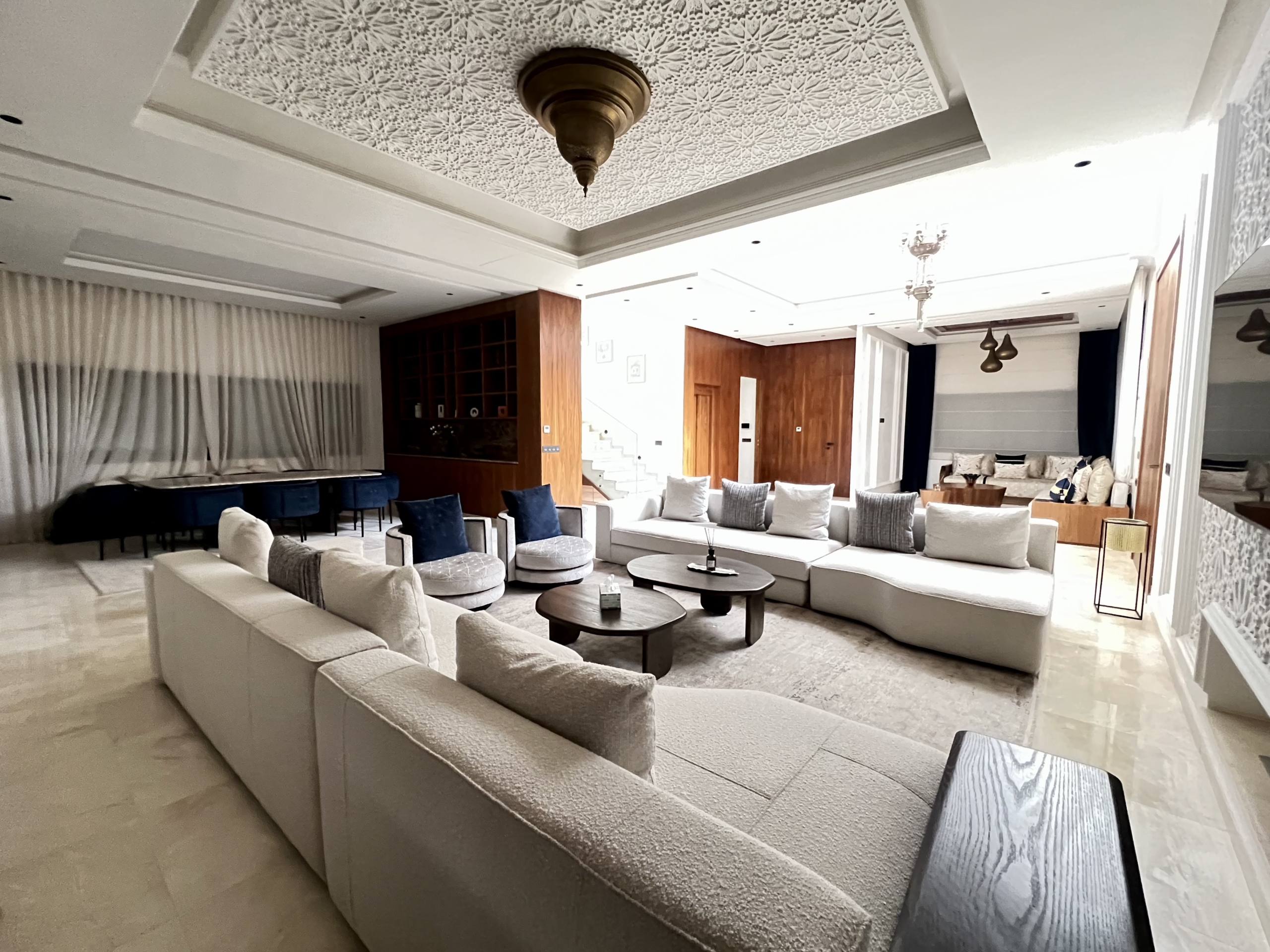 Villa 320m² 4 suites avec ascenseur Route d&rsquo;Amizmiz