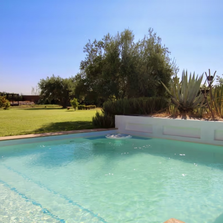 Très beau domaine de 12000 m2, villa 4 suites