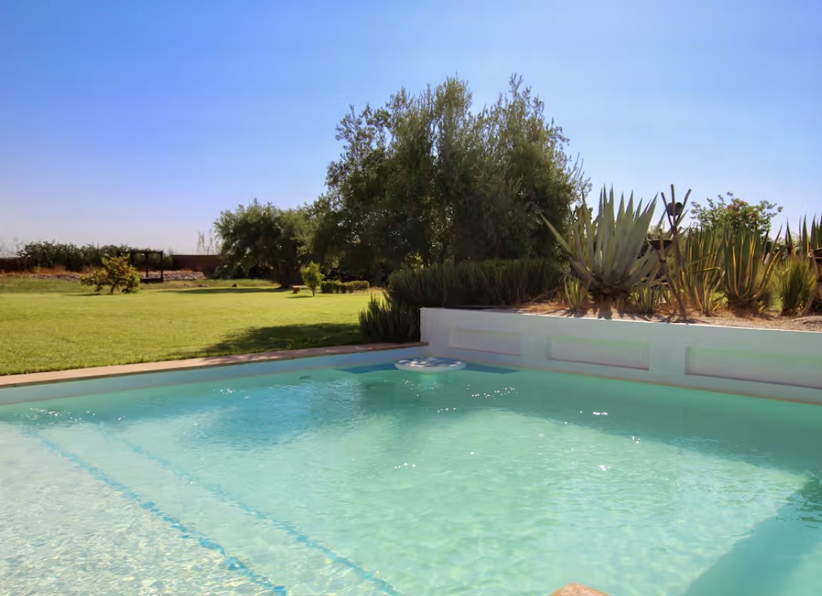 Très beau domaine de 12000 m2, villa 4 suites