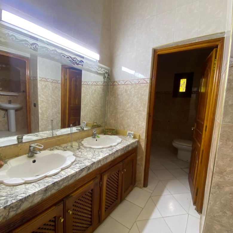 Villa Titré 550m2 à Targa