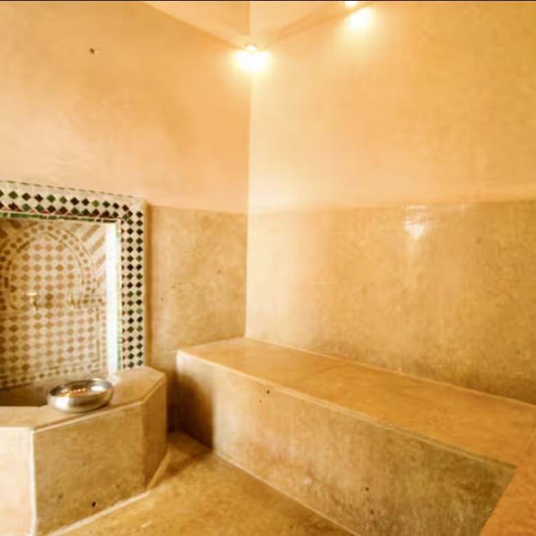 Très beau domaine de 12000 m2, villa 4 suites