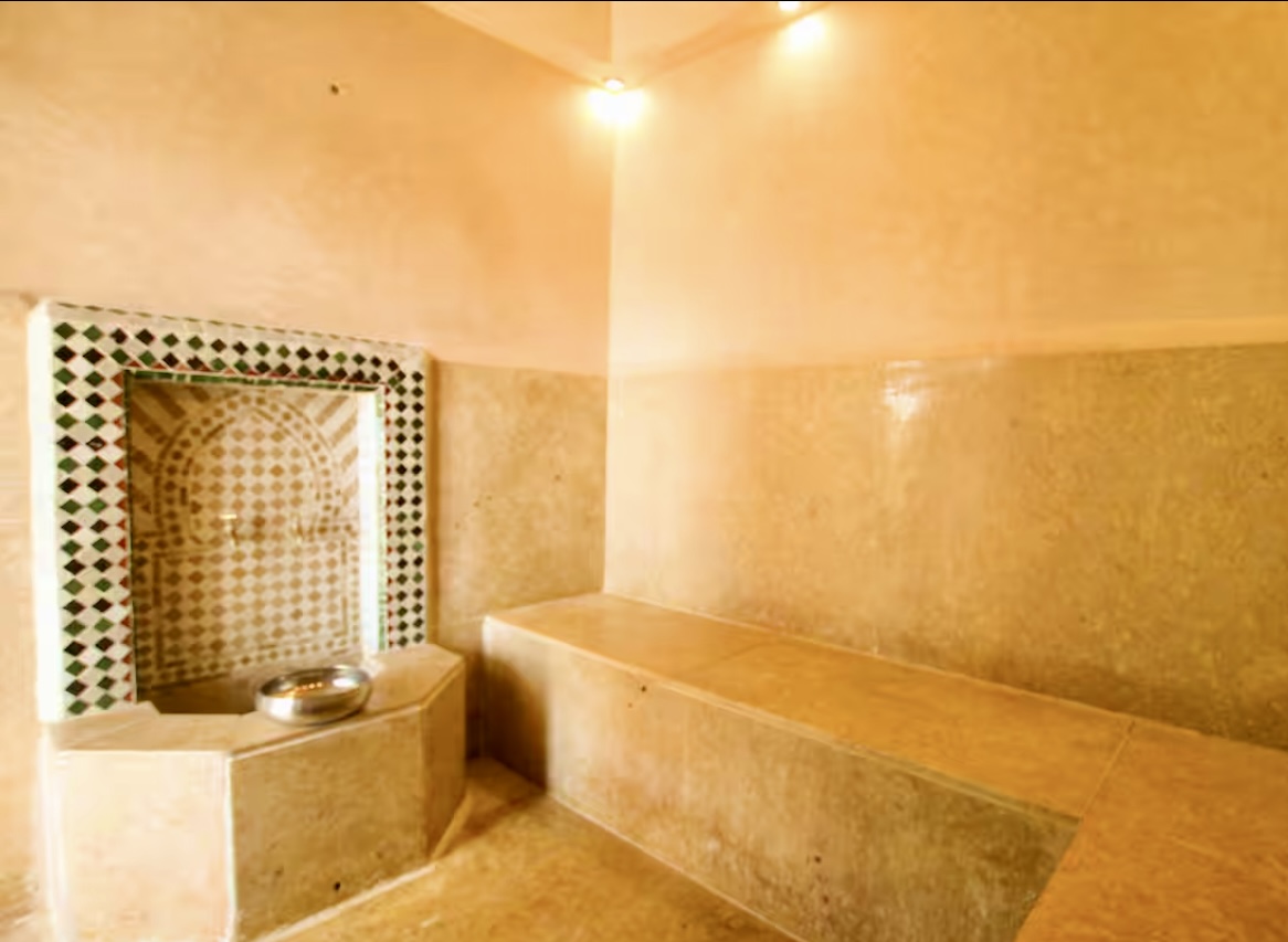 Très beau domaine de 12000 m2, villa 4 suites